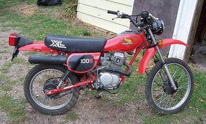 100 XL 1982 XL100SC